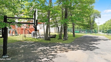 112 Glenbrook Dr, Dingmans Ferry, PA 18328 - photo 5