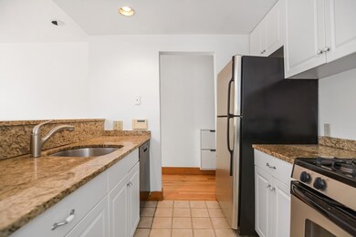 109 Walden St unit 109, Cambridge, MA 02140 - photo 3