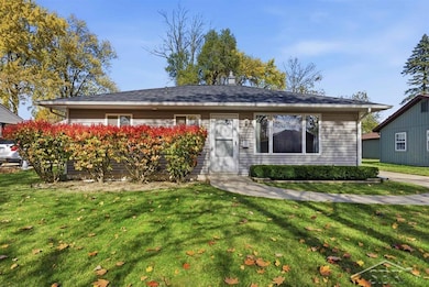 201 Princeton Ct, Midland, MI 48640 - photo 3