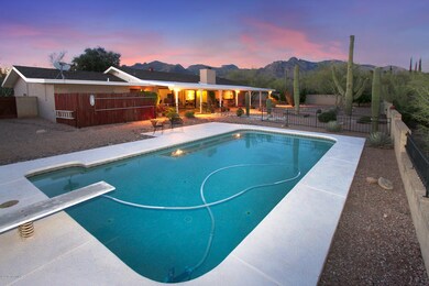 Huge Lot & pool!