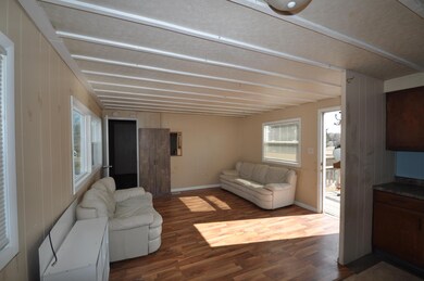 103 7th St, Glen Ullin, ND 58631 - photo 2