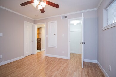 1412 Hawthorne St unit 8, Houston, TX 77006 - photo 4