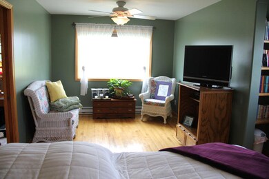 Master Bedroom (1)