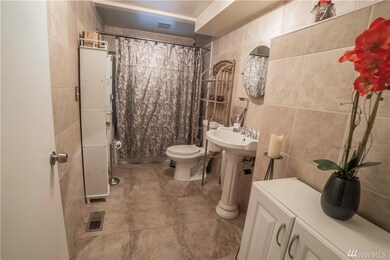 unlisted-address, Everett, WA 98204 - photo 6