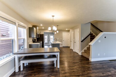 Dining Area & Kitchen