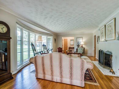 6922 Cornelia Ln, Dallas, TX 75214 - photo 4