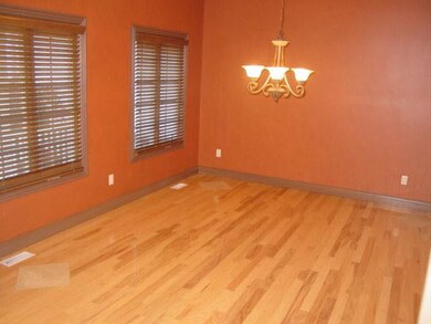 149 N Superior Ave unit Shadow Lakes, Warsaw, IN 46582 - photo 6