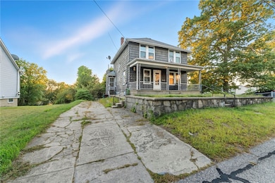 25 Jillson Ave, Woonsocket, RI 02895 - photo 3