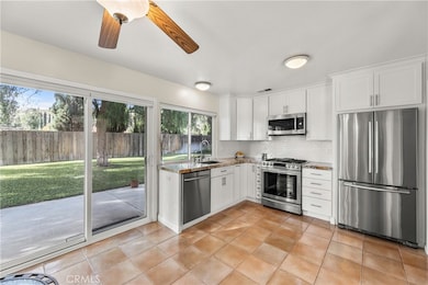 Direct access to entertainers patio