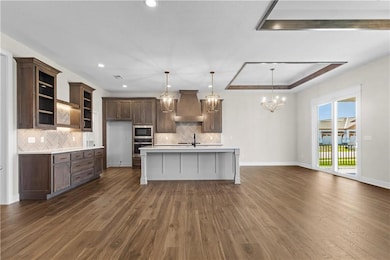 *Photos depict previous model. Finishes may vary.