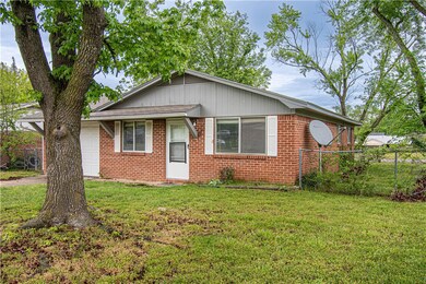 2217 W Alpine Cir, Siloam Springs, AR 72761 - photo 2