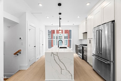 10 Seawell Ave unit 102, Raleigh, NC 27601 - photo 3