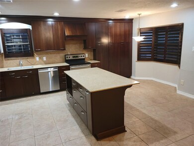 343 Windsor Square, Alvin, TX 77511 - photo 4