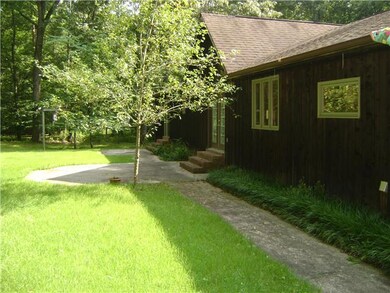 145 Big Falls Cir, Manchester, TN 37355 - photo 2