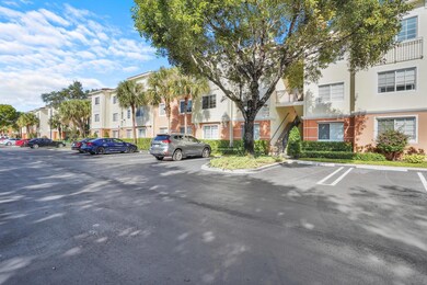 9901 Baywinds Dr unit 3305, West Palm Beach, FL 33411 - photo 4