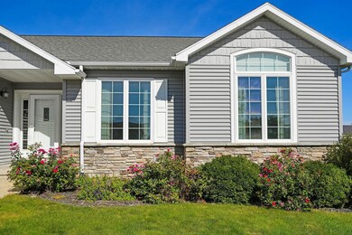 1714 Quail Ridge Rd, Cedar Falls, IA 50613 - photo 2