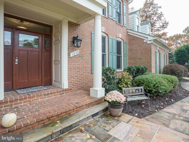 1232 Tottenham Ct, Reston, VA 20194 - photo 2