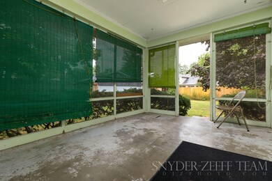 805 N Hudson St, Lowell, MI 49331 - photo 5