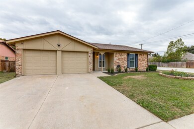5900 Oak Hill Rd, Watauga, TX 76148 - photo 2