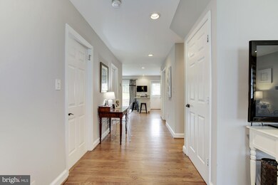 4510 Chestnut St, Bethesda, MD 20814 - photo 2