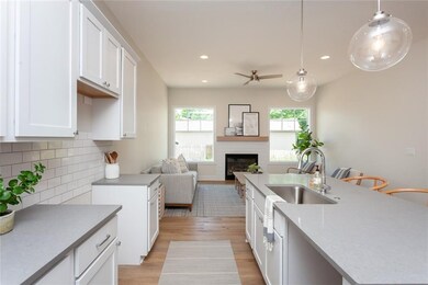 9123 S 91st Ct, West Des Moines, IA 50266 - photo 4