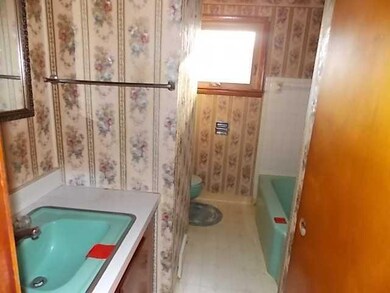 Full Bath.