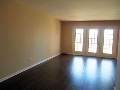 10217 Dearlove Rd, Glenview, IL 60025 - photo 4