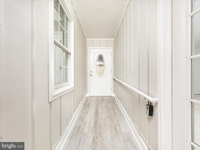 21 Courtney Cir unit A2, Strasburg, VA 22657 - photo 2