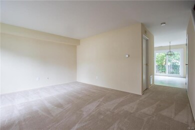 51 Eisenhower Cir, Whitehall, PA 18052 - photo 5