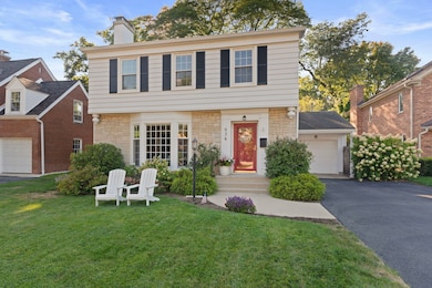 934 Rolling Pass, Glenview, IL 60025 - photo 2