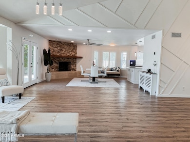 14830 N 10th St, Phoenix, AZ 85022 - photo 7