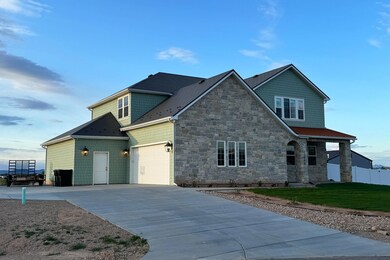 4_Front of House Left