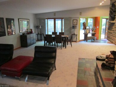 Open concept LR/DR.