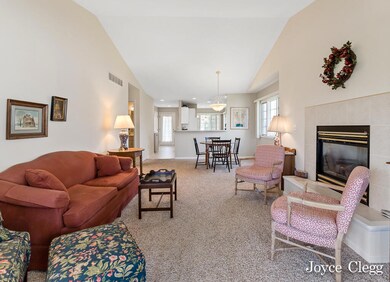 1093Fountainview19Lores