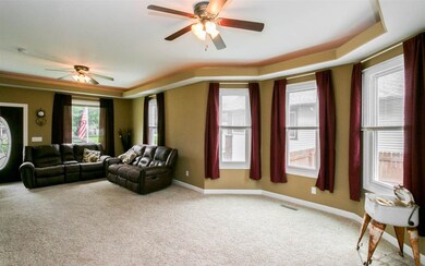 1224 Ellis Blvd NW, Cedar Rapids, IA 52405 - photo 2