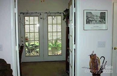 4492 Antelope Ln, Charlotte, NC 28269 - photo 6