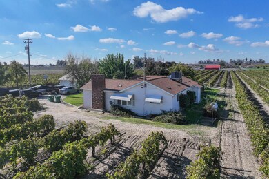 12615 S Mitchell Ave, Selma, CA 93662 - photo 2