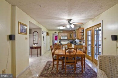 1001 Rosey Bill Dr, Upper Marlboro, MD 20774 - photo 7