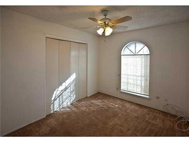 10401 Maxwood Dr, El Paso, TX 79935 - photo 7