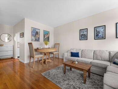 19 Wiget St unit 505, Boston, MA 02113 - photo 4