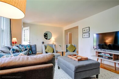 17 Concord Drive Middletown,RI 02842