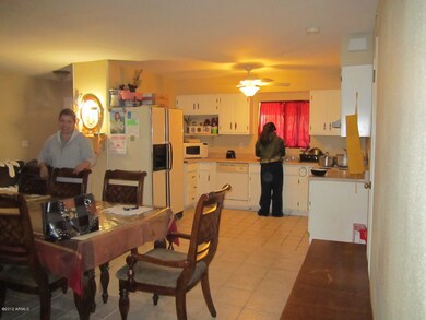 KITCHEN DINING 1
