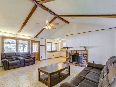 604 Heather Ln, Friendswood, TX 77546 - photo 5