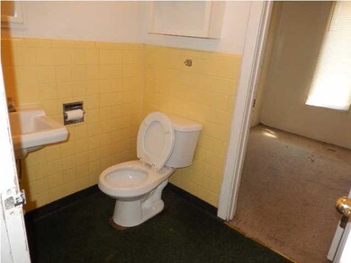 1/2 bath off of kitchen