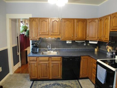 218 S 16th St, Allentown, PA 18102 - photo 3