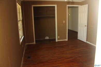 202 Linville St, Scottsboro, AL 35768 - photo 7