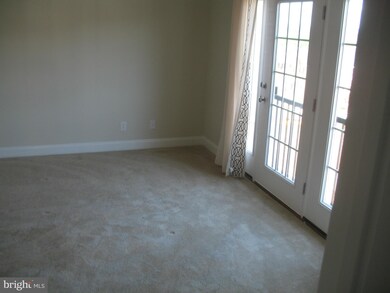 42829 Burrell Square unit UPPER, Ashburn, VA 20147 - photo 4