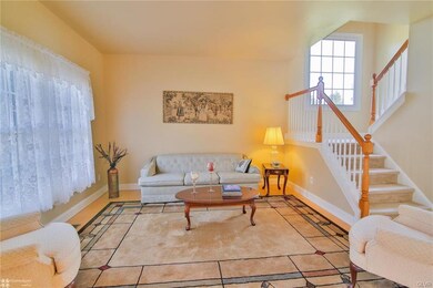 7251 Lochhaven St, Allentown, PA 18106 - photo 4