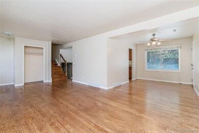 living room/dining area