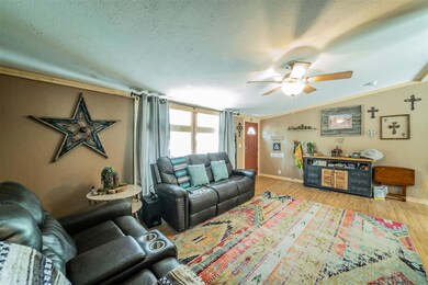 131 Oakley Cir, Weatherford, TX 76085 - photo 4